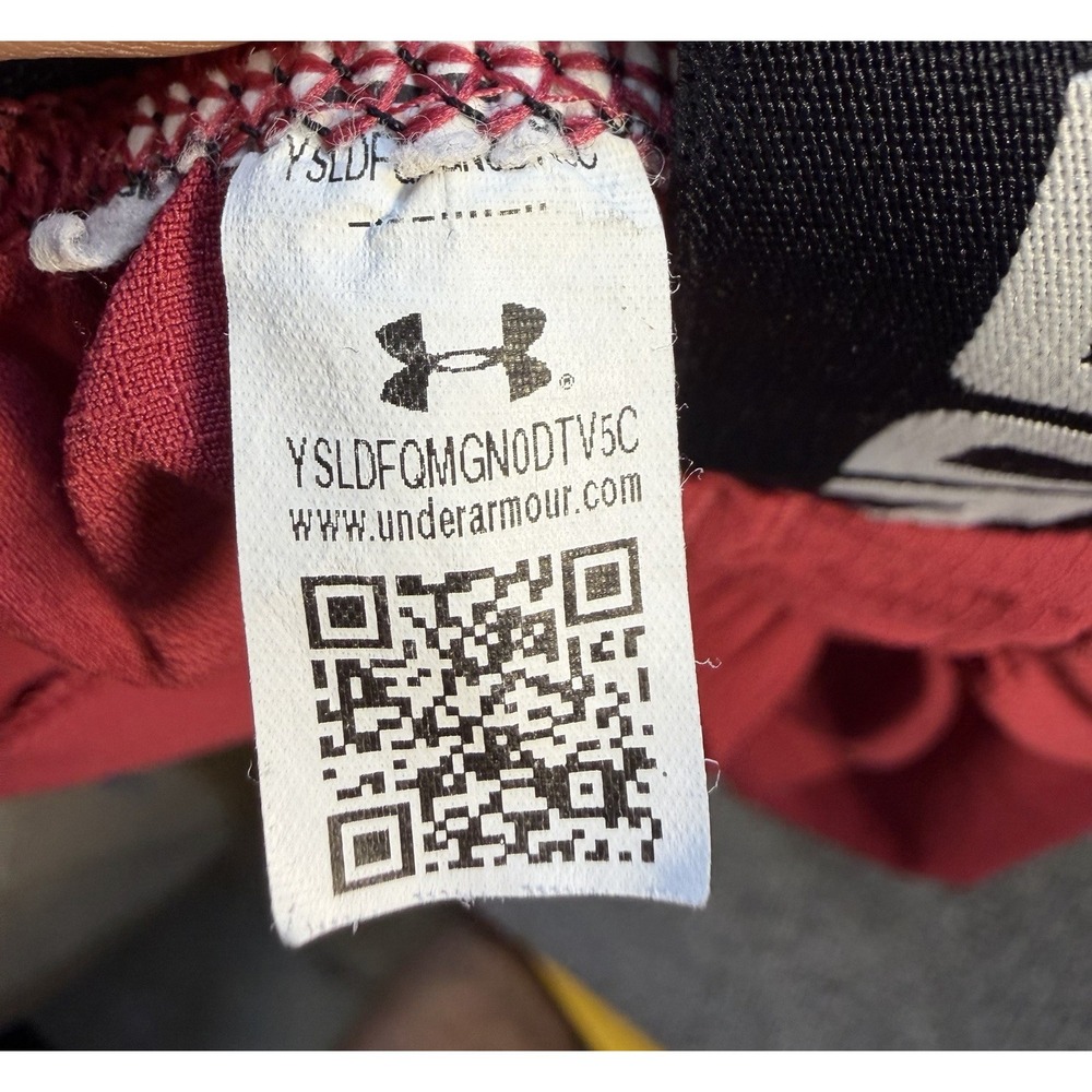 Under Armour Mens Medium Red Woven Training Shorts 1370382-664 Athletic Gym - Picture 8 of 10